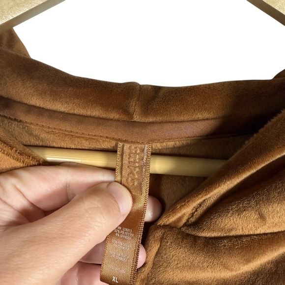 NWOT Skims Velvet Full Zip Cropped Hoodie in Copper Brown Size XL - Picture 7 of 9